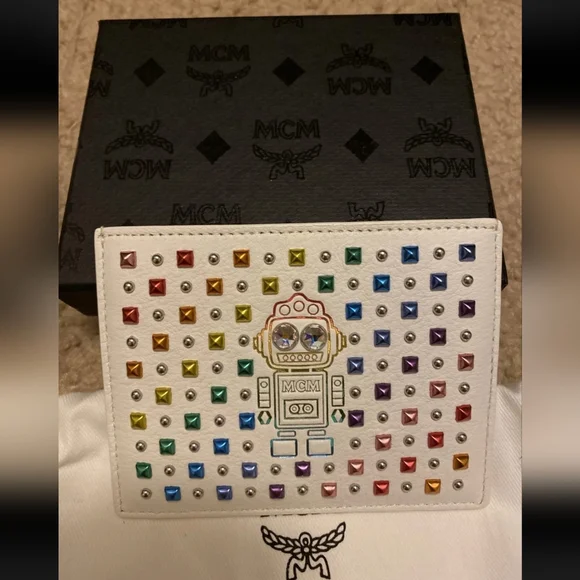 MCM Swarovski Card Holder NWT - Picture 1 of 5